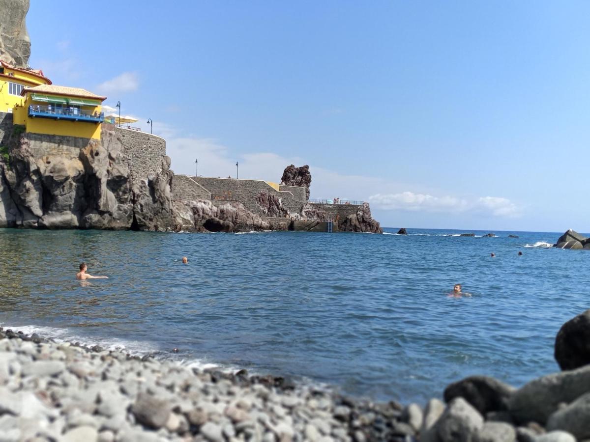 Vаrаndаs Dо Sоl-Vista Relaxante Entre Mar E Montanha Apartment Ponta do Sol  Bagian luar foto