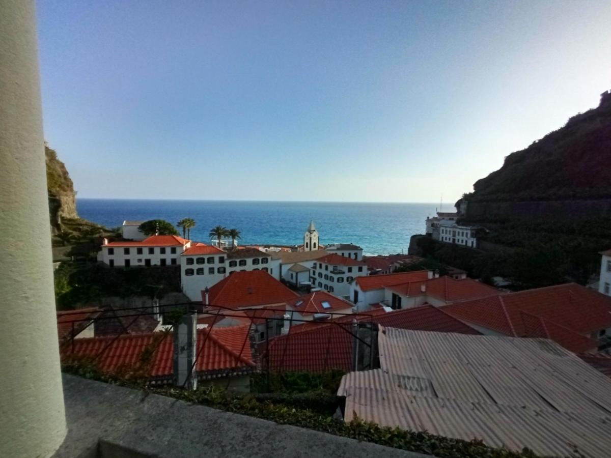 Vаrаndаs Dо Sоl-Vista Relaxante Entre Mar E Montanha Apartment Ponta do Sol  Bagian luar foto