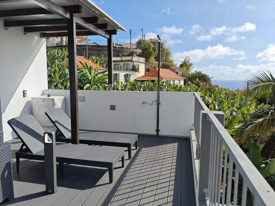 Vаrаndаs Dо Sоl-Vista Relaxante Entre Mar E Montanha Apartment Ponta do Sol  Bagian luar foto